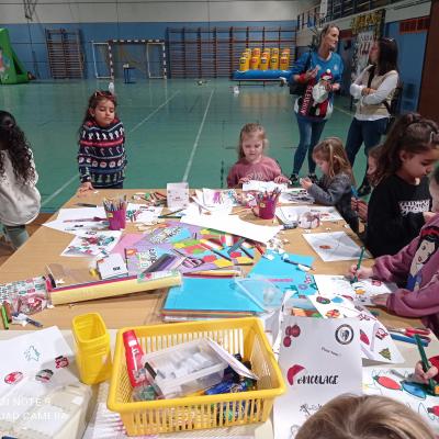 Stand bricolage