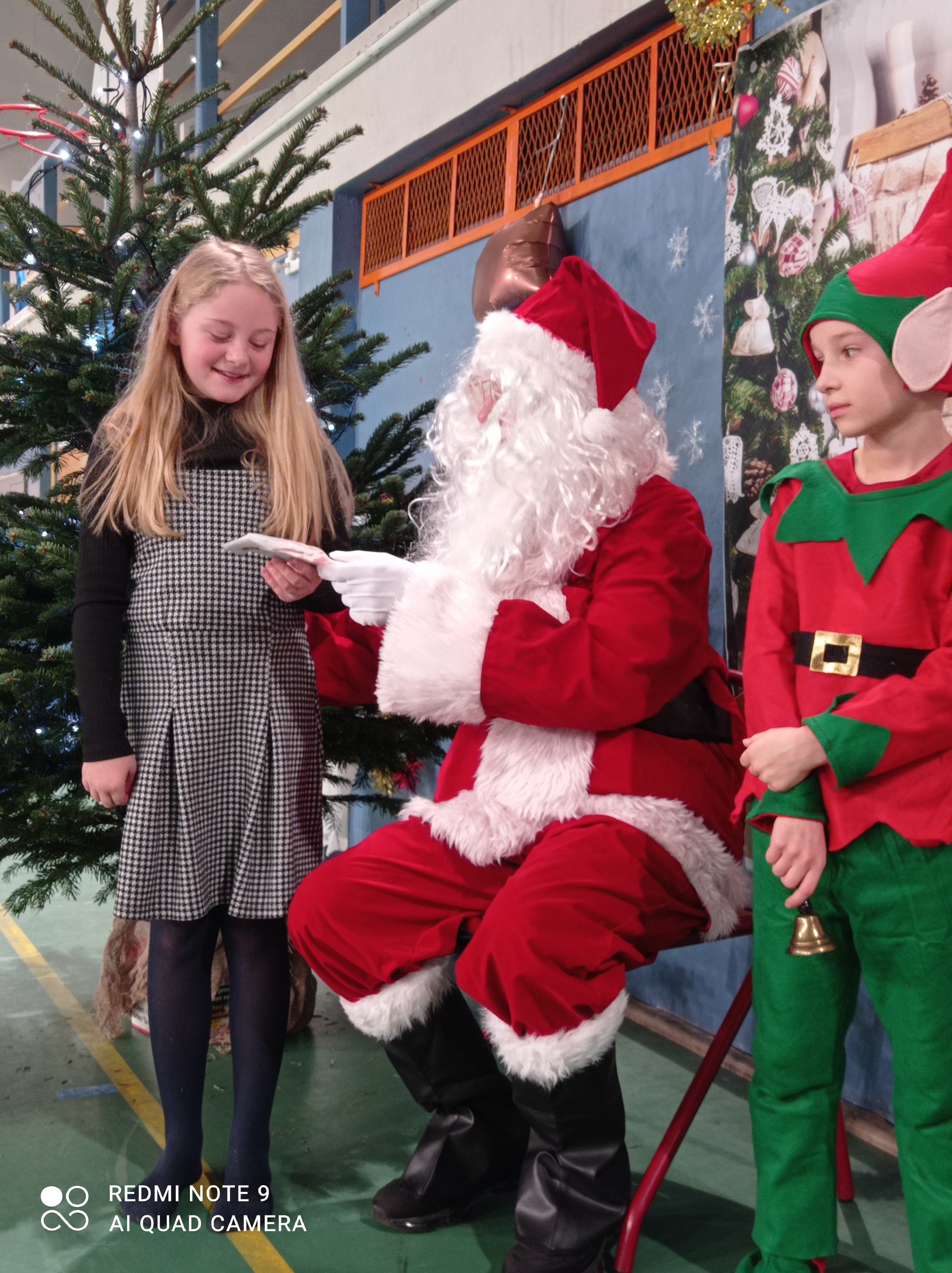 Père Noël et Clara