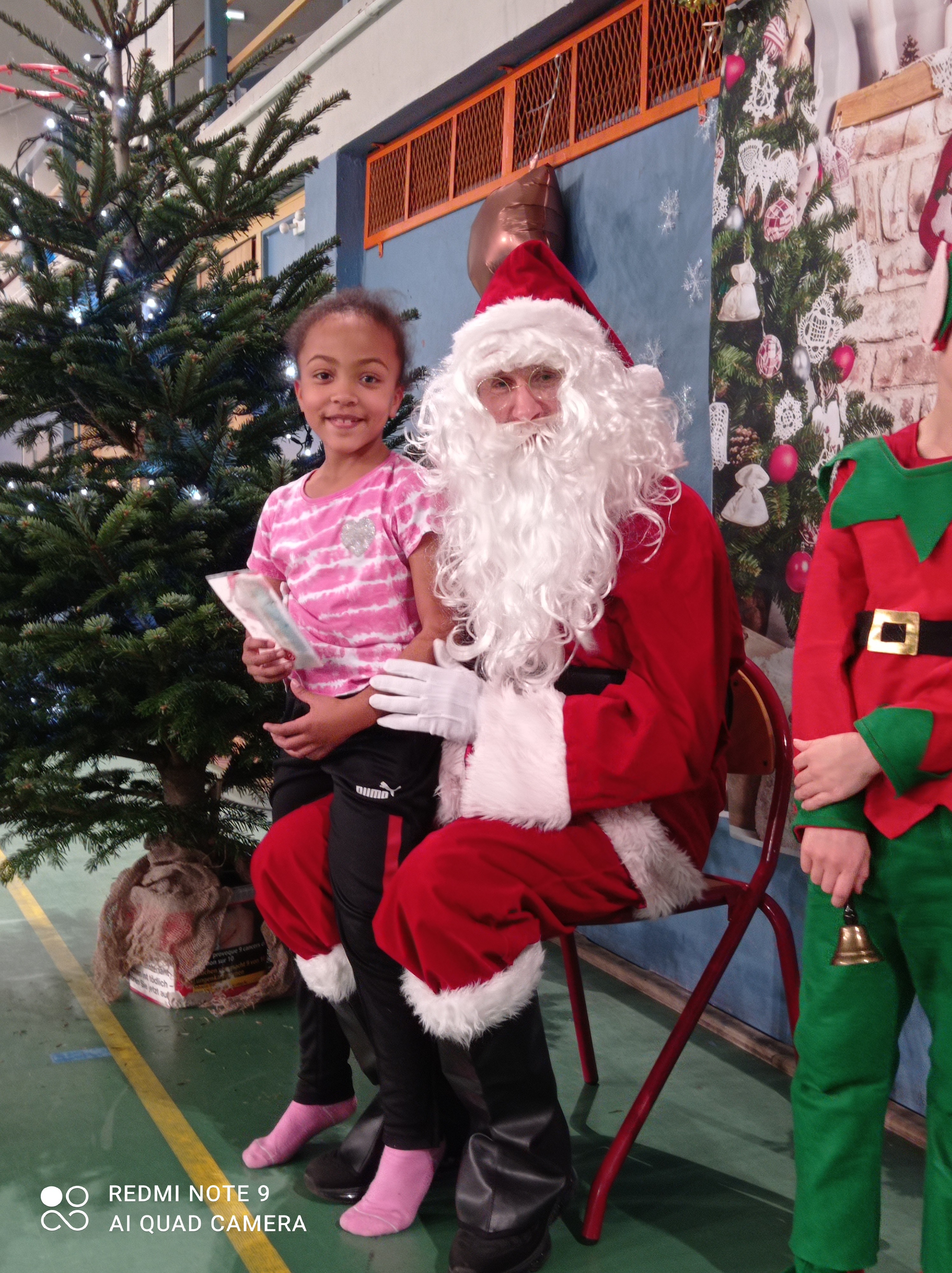 Père Noël et Hawa