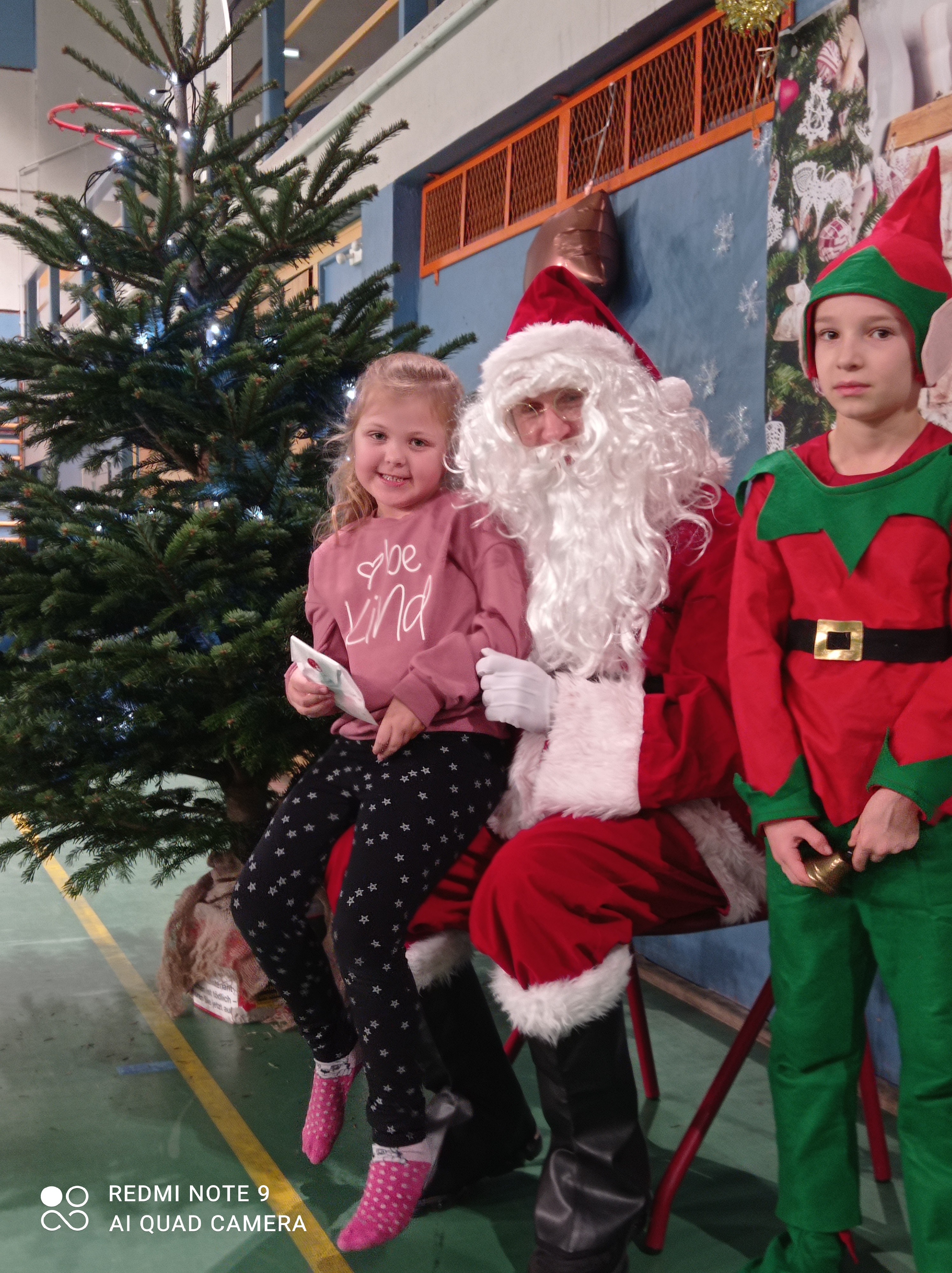 Père Noël et Alicia